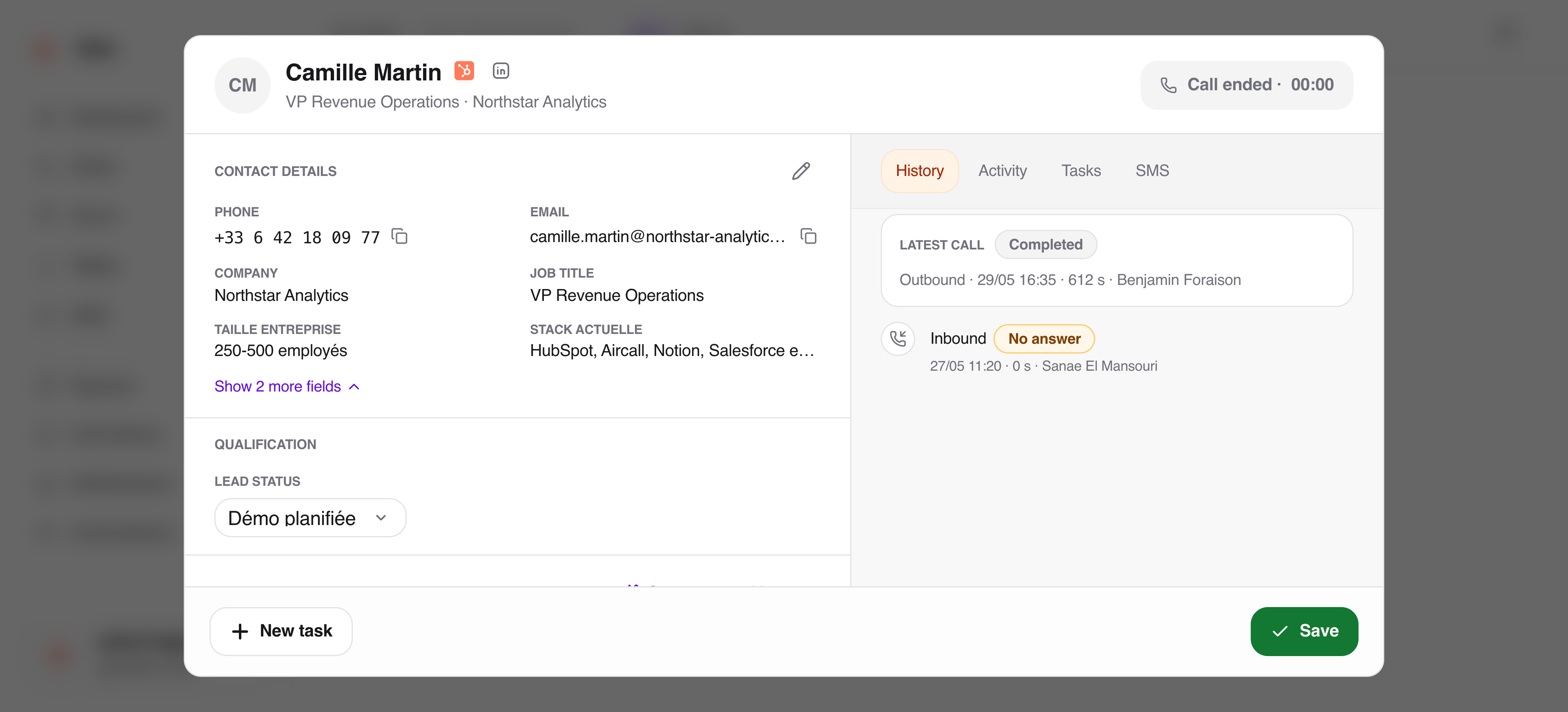 La fiche prospect Ubic après l'appel : durée, résultat, enregistrement et transcription, synchronisés avec HubSpot